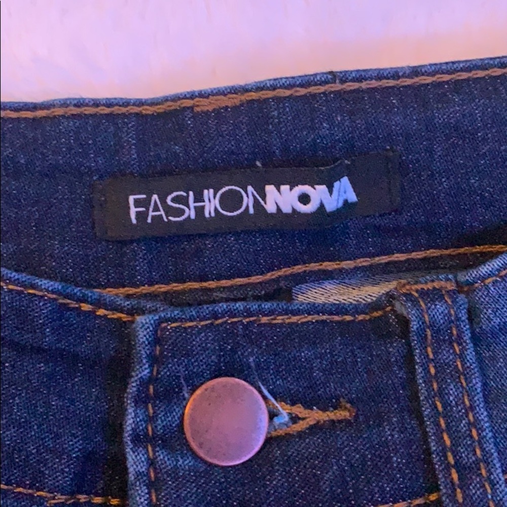 Jeans - Picture 2 of 2